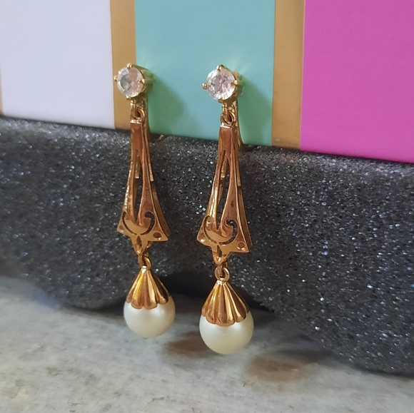 Vintage 18K Yellow Gold Custom Cultured Pearl Sapphire Screwback Earrings - Picture 10 of 15